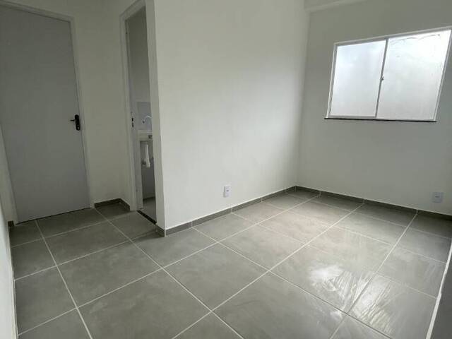 #235 - Apartamento para Venda em São Gonçalo - RJ