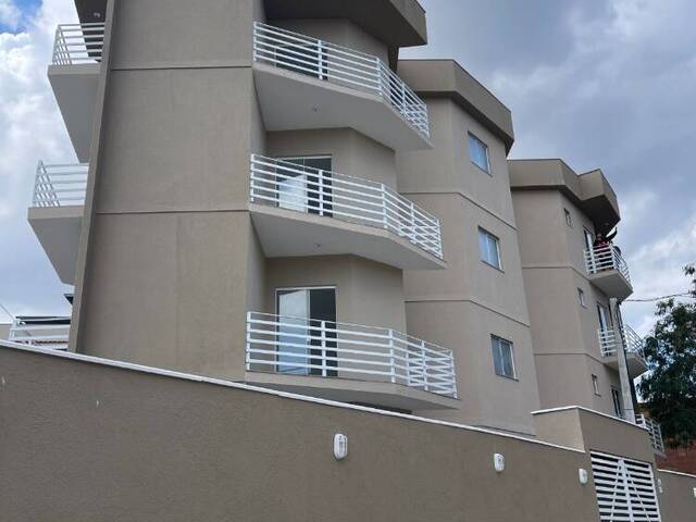 #235 - Apartamento para Venda em São Gonçalo - RJ