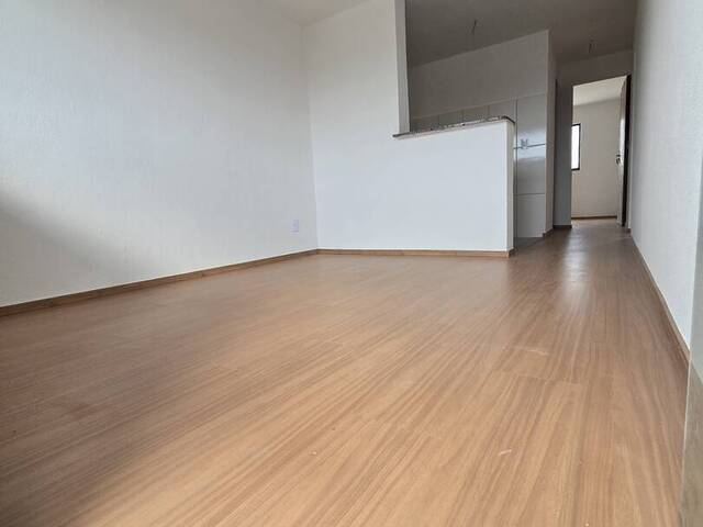 #241 - Apartamento para Venda em São Gonçalo - RJ - 2